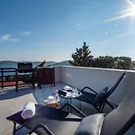 Hillside - The Penthouse דירה רוגוזניצה