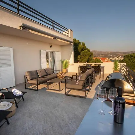 Hillside Rogoznica - The Penthouse Apartament