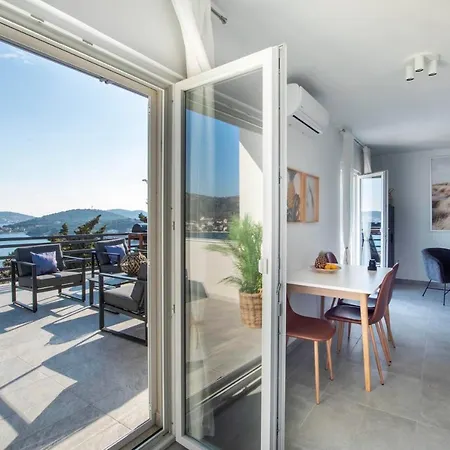 Hillside Rogoznica - The Penthouse *