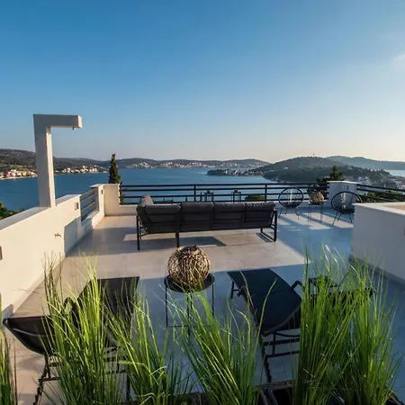 Hillside - The Penthouse Apartment Rogoznica (Sibenik-Knin)