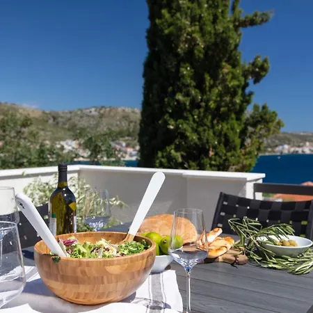 Hillside Rogoznica - The Penthouse Apartament