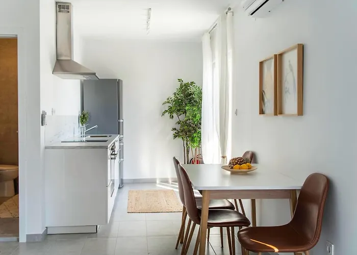 Hillside - The Penthouse *