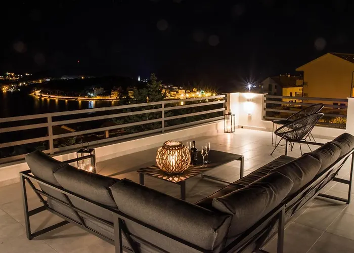 Hillside - The Penthouse روغوزنيكا